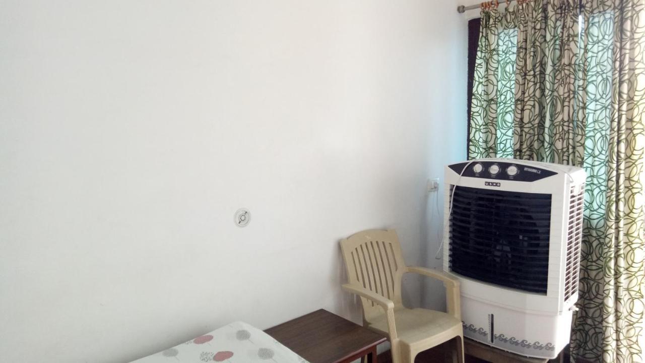 Ishan Paying Guest House 瓦拉纳西 外观 照片