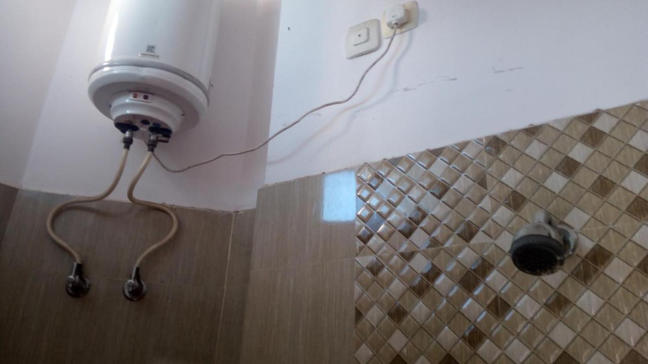 Ishan Paying Guest House 瓦拉纳西 外观 照片